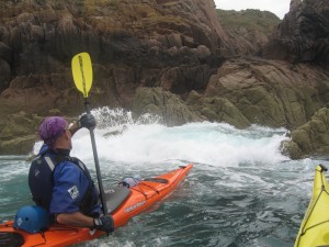 Sea kayaking Jersey. Rock hop.